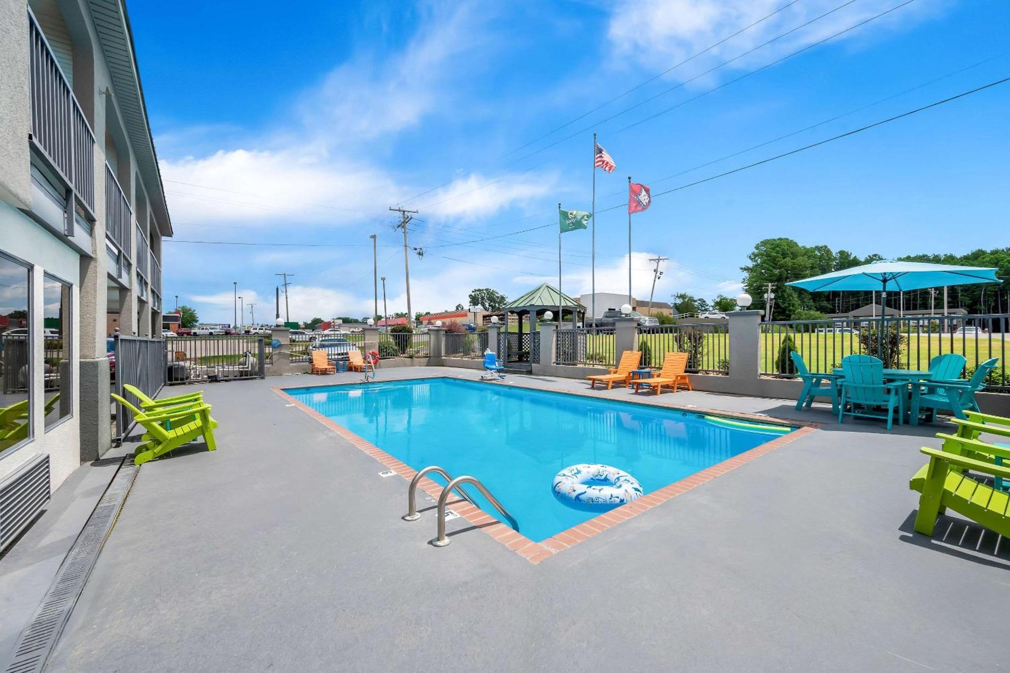 Quality Inn & Suites Monticello Ngoại thất bức ảnh