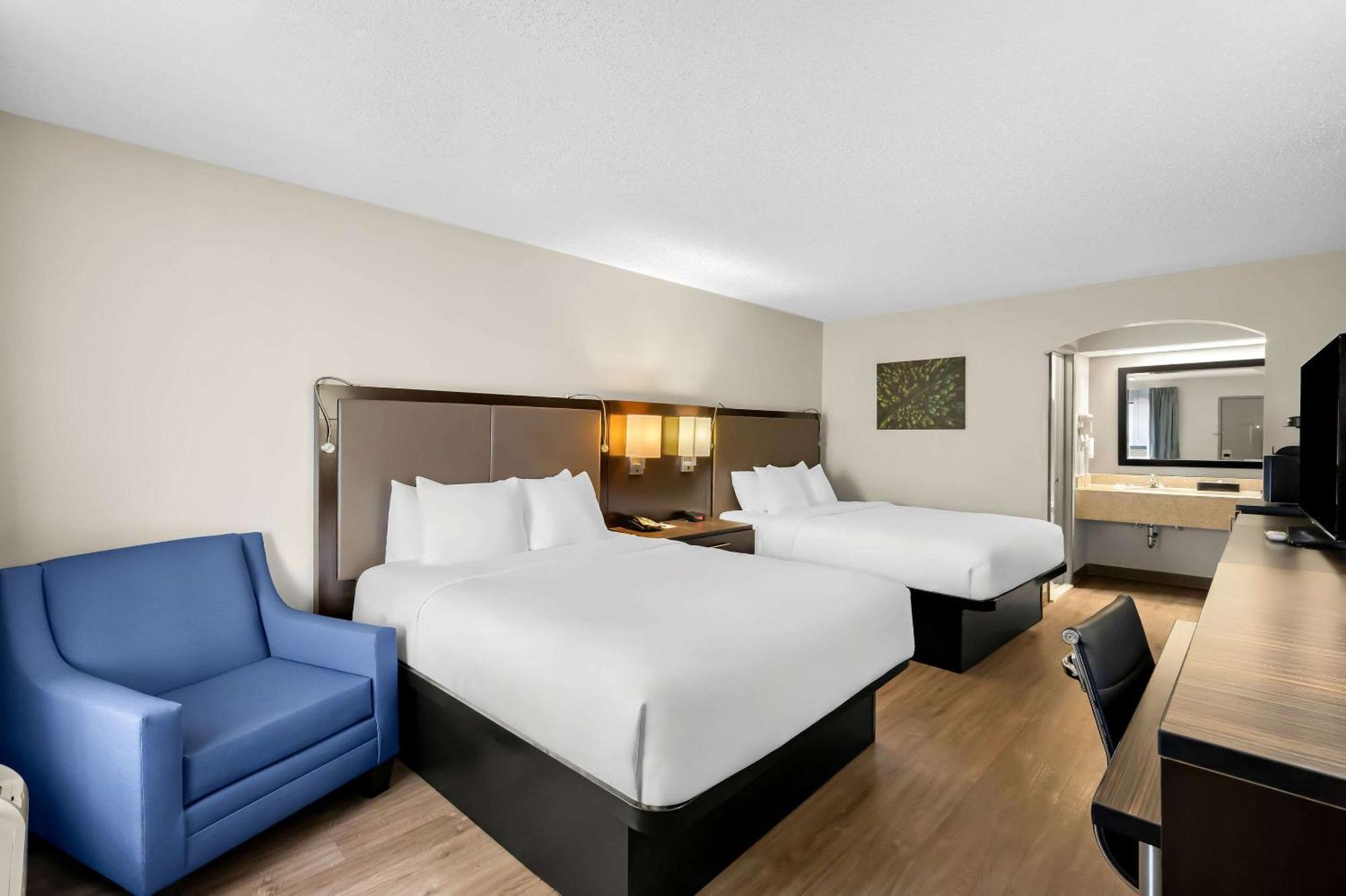 Quality Inn & Suites Monticello Ngoại thất bức ảnh