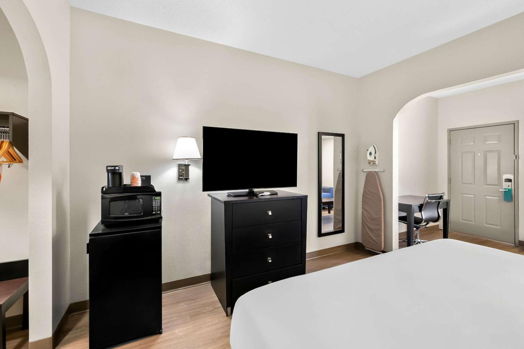 Quality Inn & Suites Monticello Ngoại thất bức ảnh